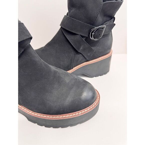 Blondo Boots Size 9.5 Black Leather Waterproof Block Heel Buckle Detail NEW - Picture 8 of 10